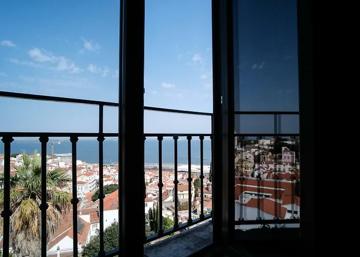 Castle Typical Apartment Lissabon
